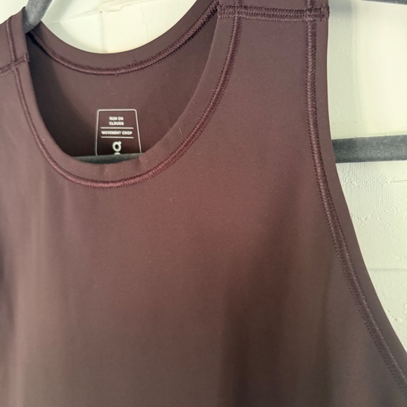 NWT! ON Movement Crop | L|  Ox/ Lavender - Picture 5 of 7